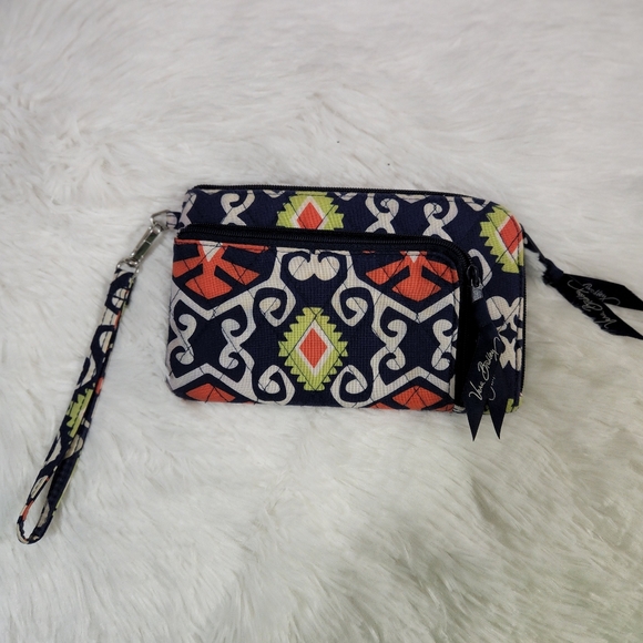 Vera Bradley retired wristlet or clutch. 7”x4.5 - Picture 2 of 6